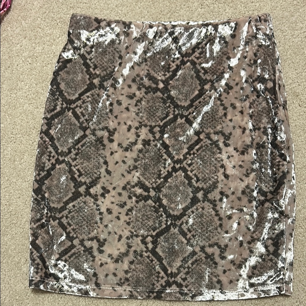 Stylish Snake Print Skirt